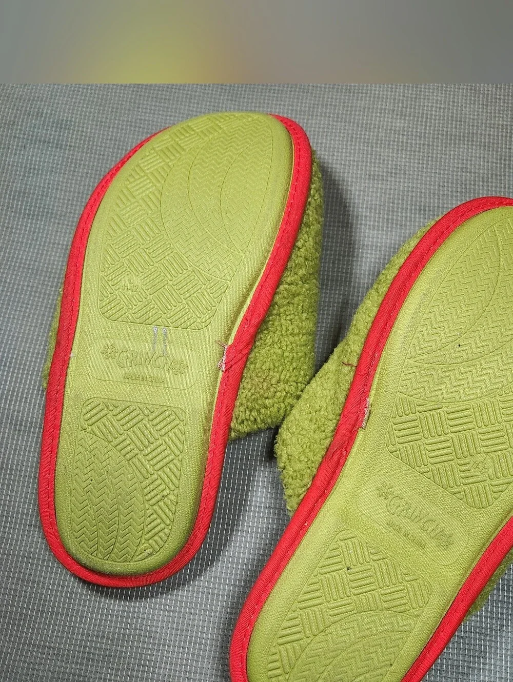 Dr. Seuss The Grinch Christmas Slipper Size L 11-12 Pre-owned